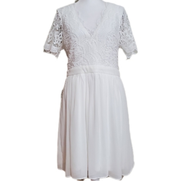 Lulus Dresses & Skirts - LuLus Angel in disguise white lace embroidered skater dress. Size L. NWT